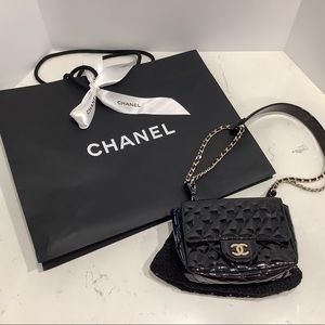 100 % Authentic  ✅ CHANEL Rare Black bag